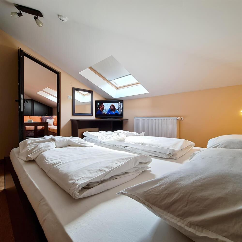 Family Hotel Chiflik Hills ห้อง รูปภาพ