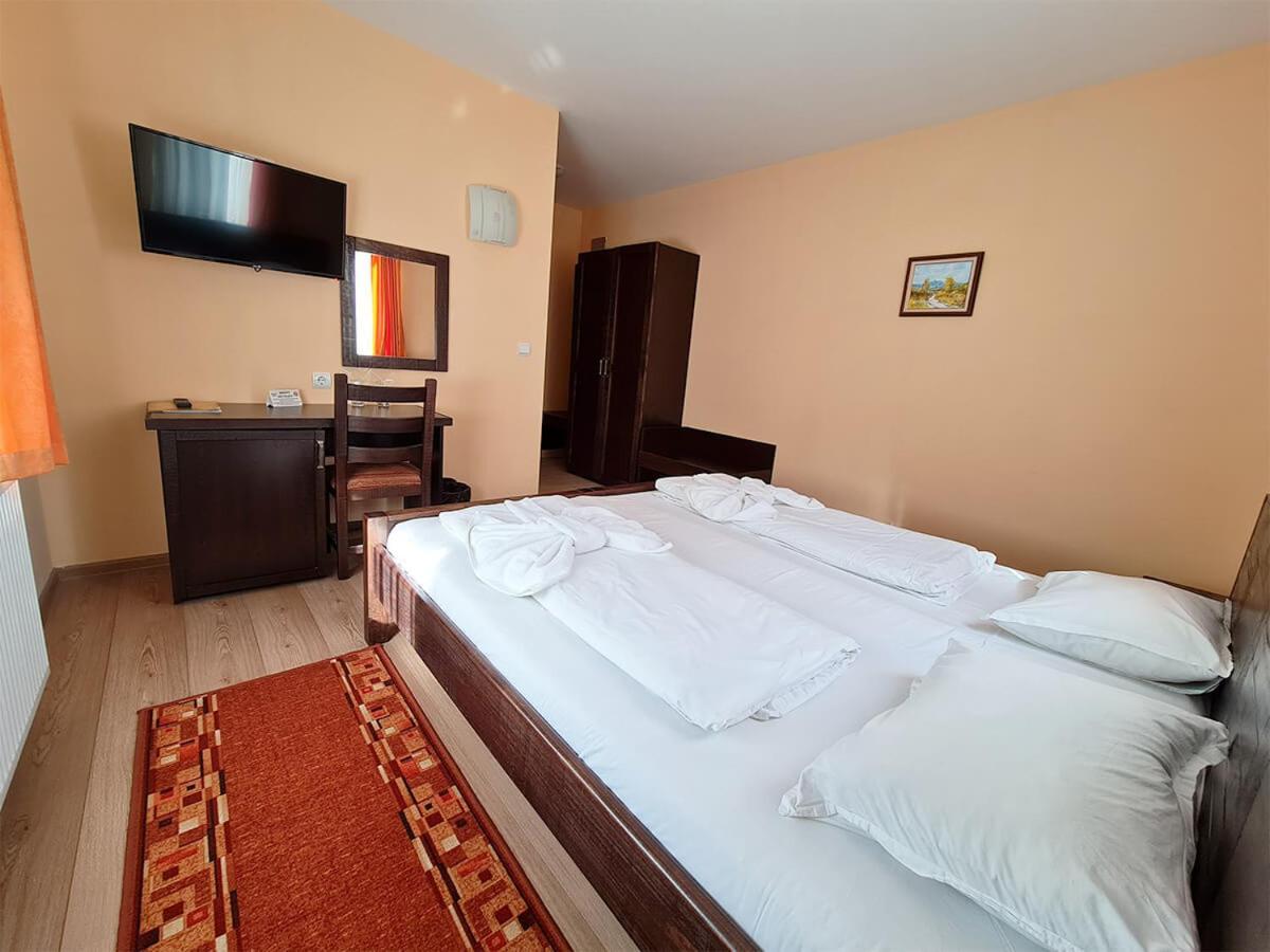 Family Hotel Chiflik Hills ห้อง รูปภาพ
