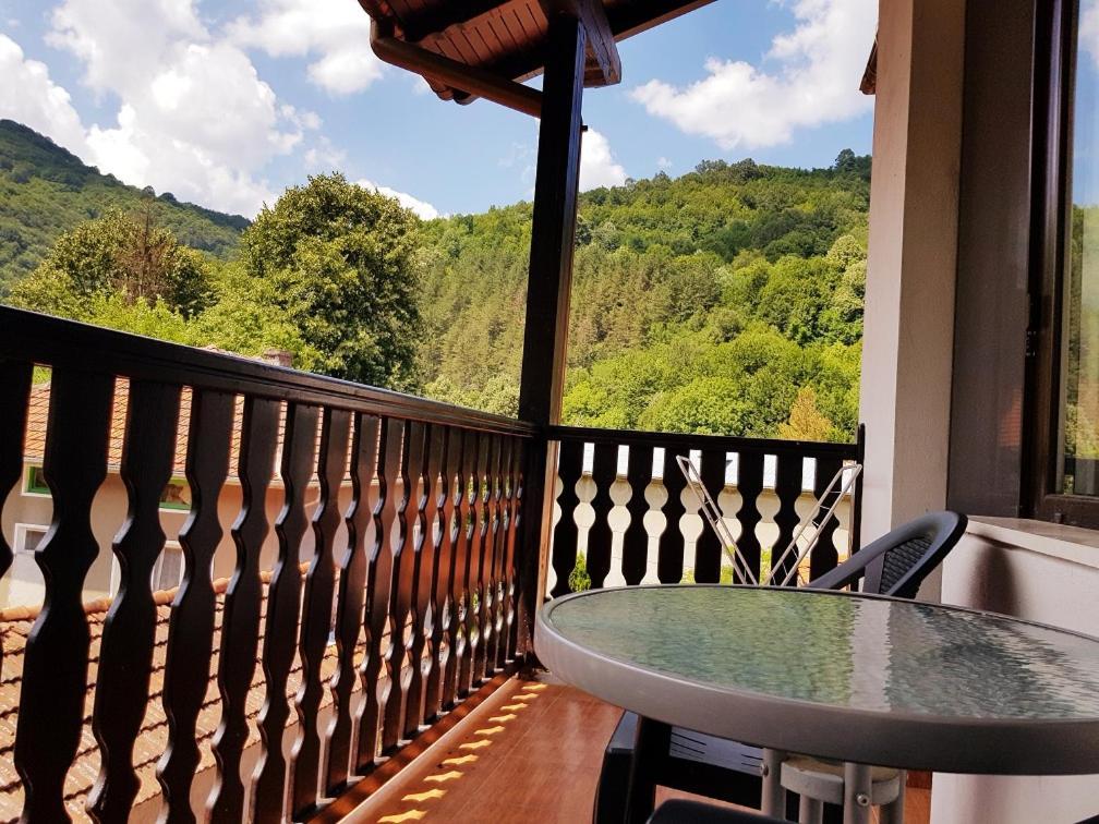 Family Hotel Chiflik Hills ห้อง รูปภาพ